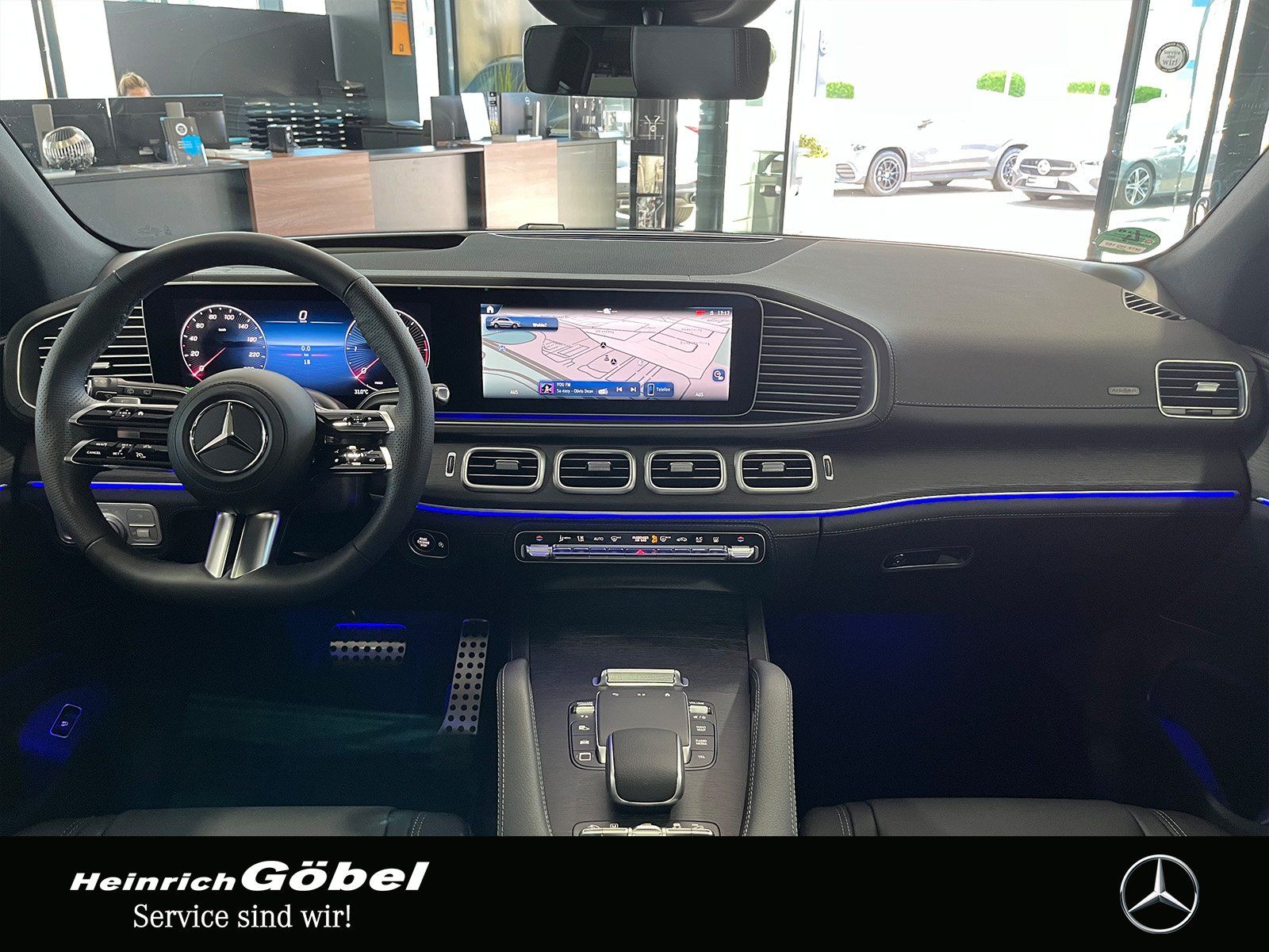 Fahrzeugabbildung Mercedes-Benz GLE 450 d 4M AMG+PANO+HUD+AHK+STANDHZ.+FAHRASSIS