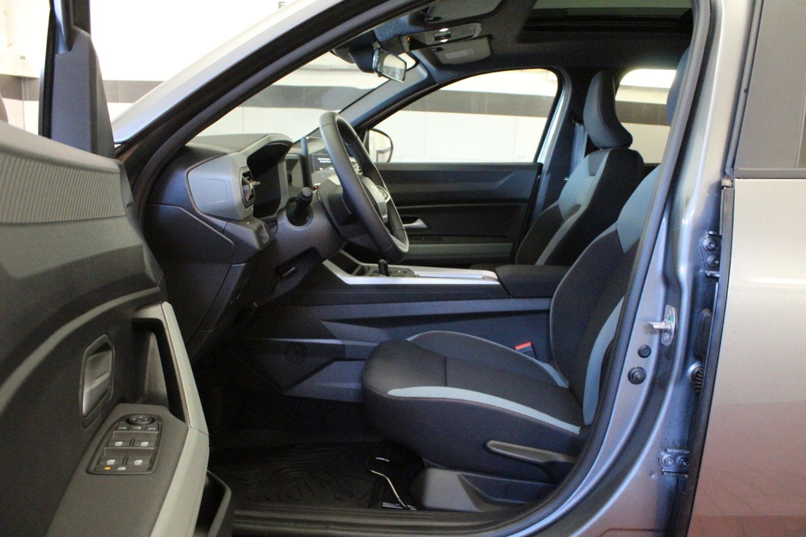 Fahrzeugabbildung Dacia Bigster  Hybrid G 150  4 X4 Extreme