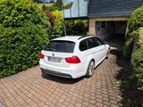 BMW 325xi E91 LCI M-Paket xDrive Panorama ... - BMW 325: 325xi