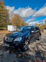 Mercedes-Benz Mercedes ML 300 / 3. Hand / Anhängerkupplung - scheckheftgepflegte Mercedes ML 300