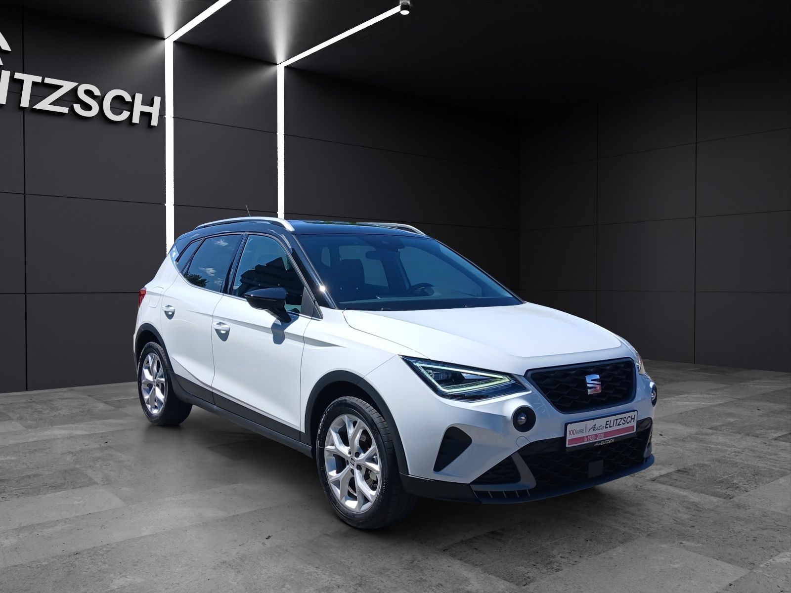 Fahrzeugabbildung SEAT Arona TSI FR-Line LED AID GRA PDC SH LM