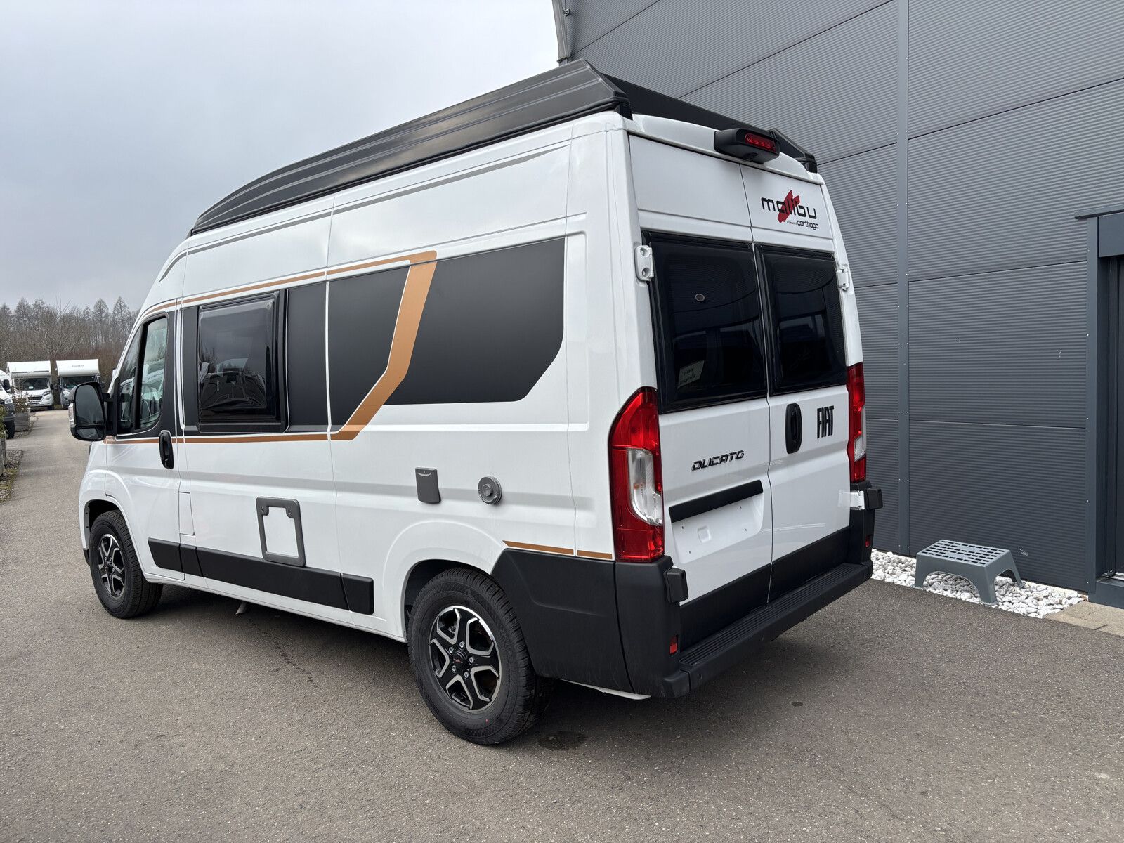 Fahrzeugabbildung Malibu Van compact 540 DB Fiat, 180 PS mit Aufstelldach