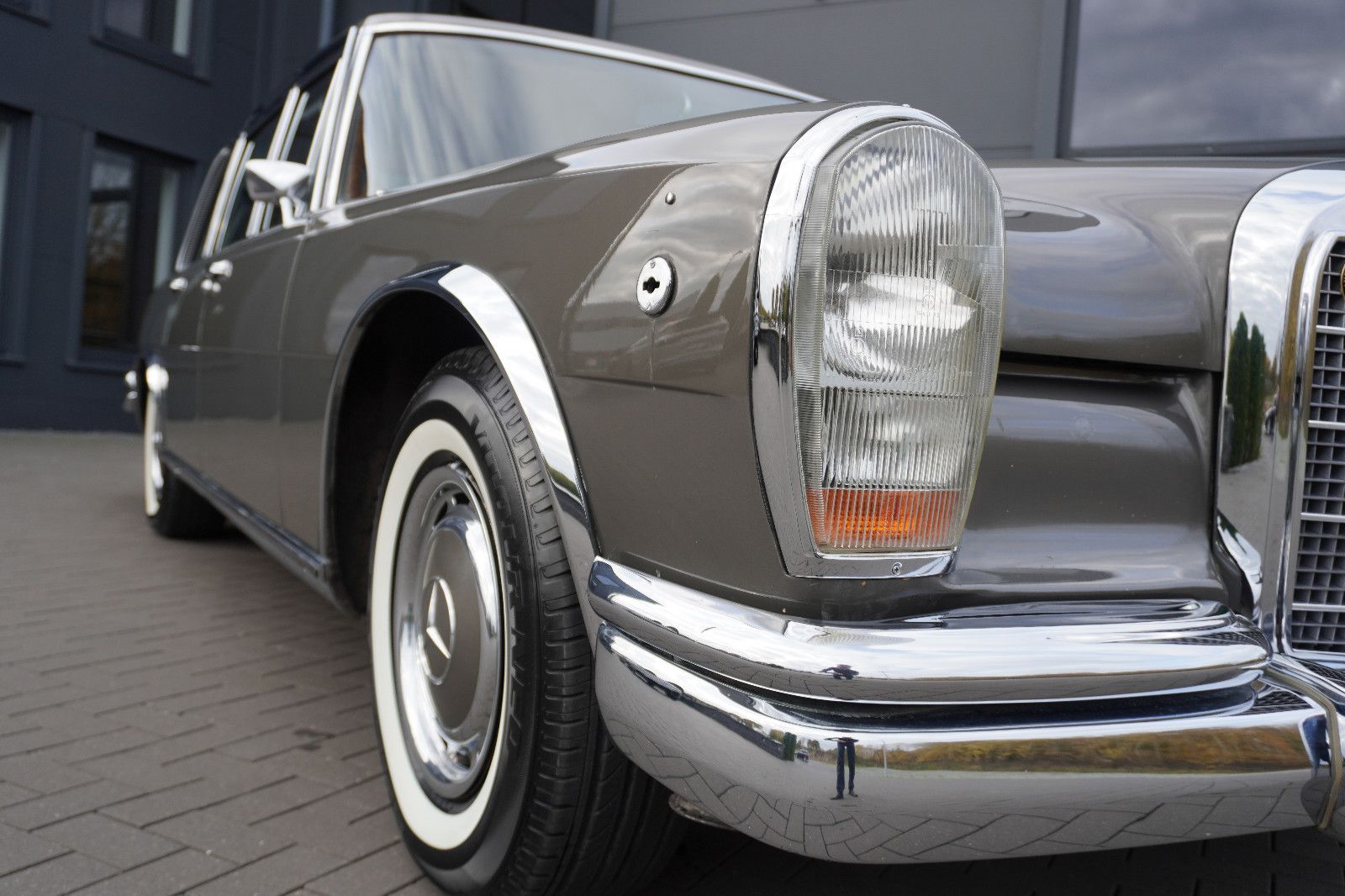 Fahrzeugabbildung Mercedes-Benz 600