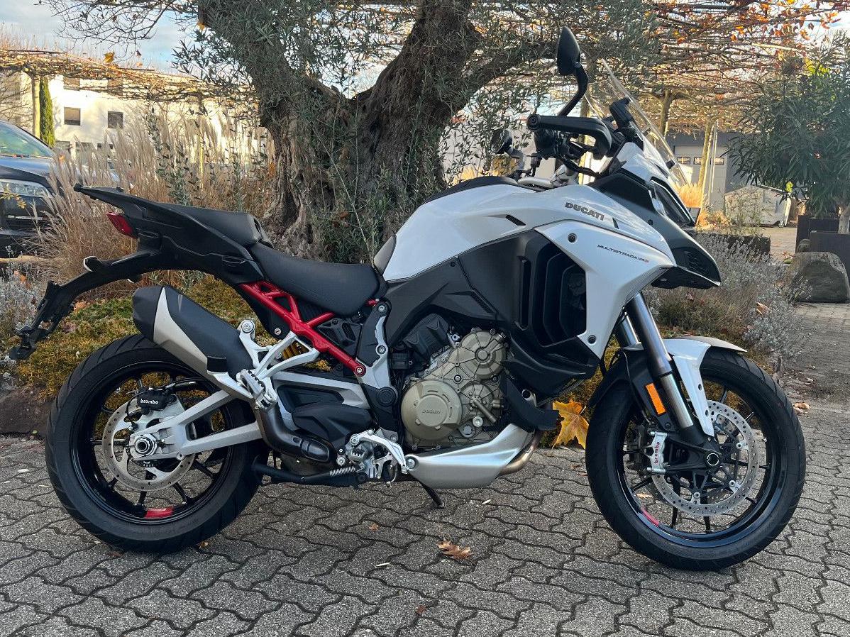 Ducati Multistrada V4 S Travel & Radar Versand ab 199 €