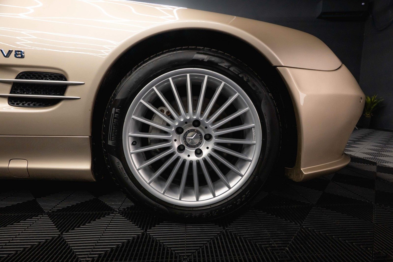 Fahrzeugabbildung Mercedes-Benz SL 500 V8 AMG *Unfallfrei*TÜV NEU*Scheckheft*ABC