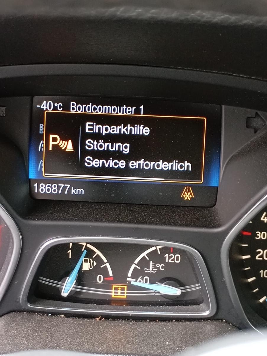 Ford Focus 2015 — photo 12