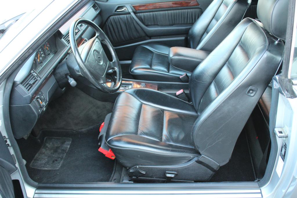 Mercedes-Benz CE 300