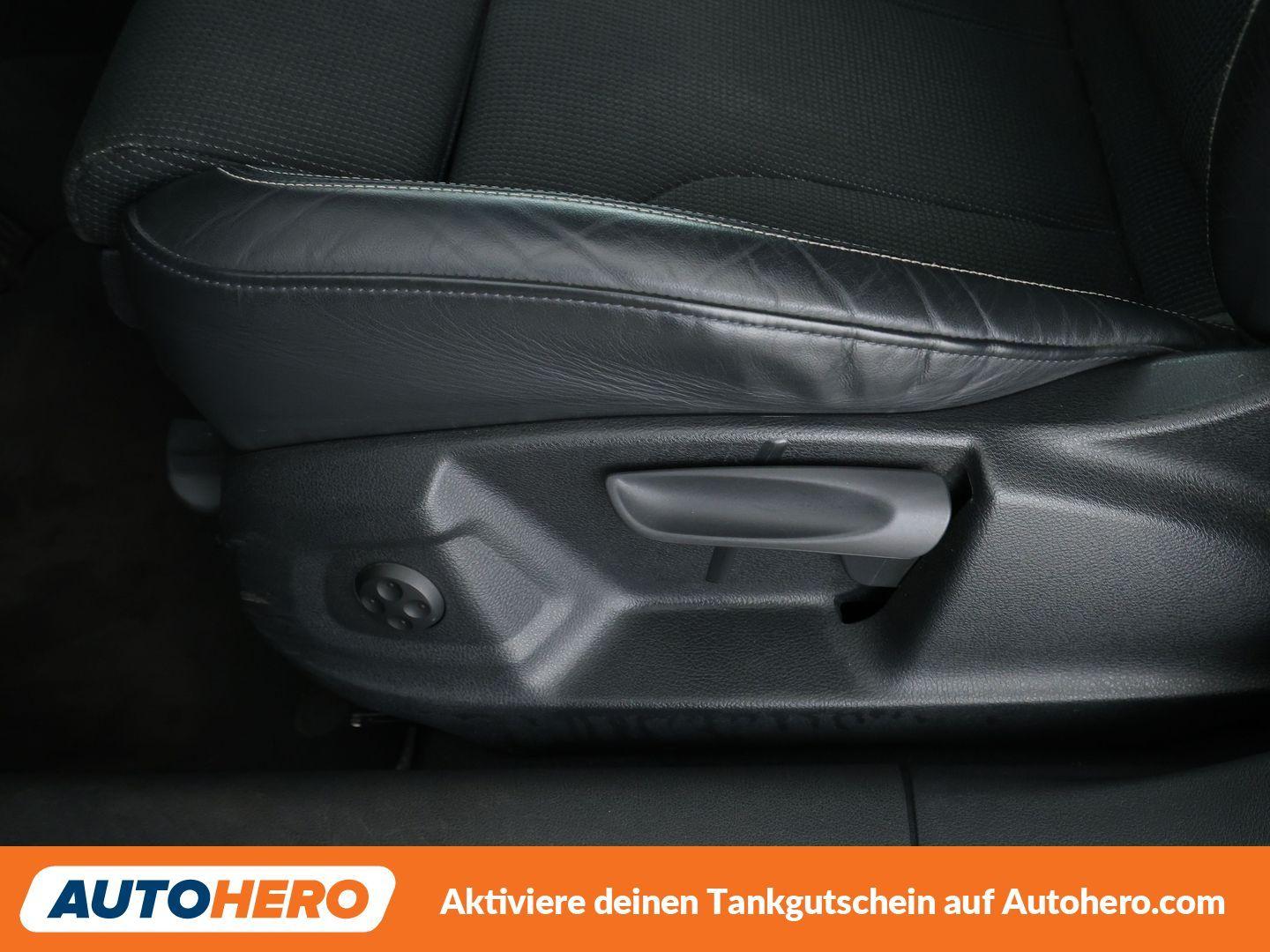 Audi Q3 1.4 TFSI ACT Sport Aut.*S-LINE*BI-XENON*TEMPO