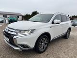 Mitsubishi Outlander 2.2 DI-D SUV-Star+ 4WD +AHK+NAVI+KAM+ - Mitsubishi Outlander mit Diesel-Antrieb: Geländewagen, 2.2