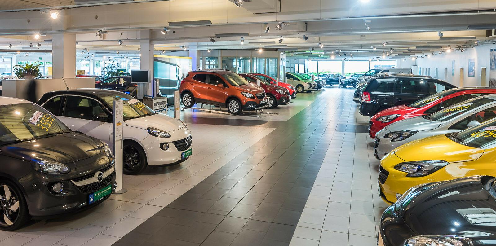 showroom-image-top
