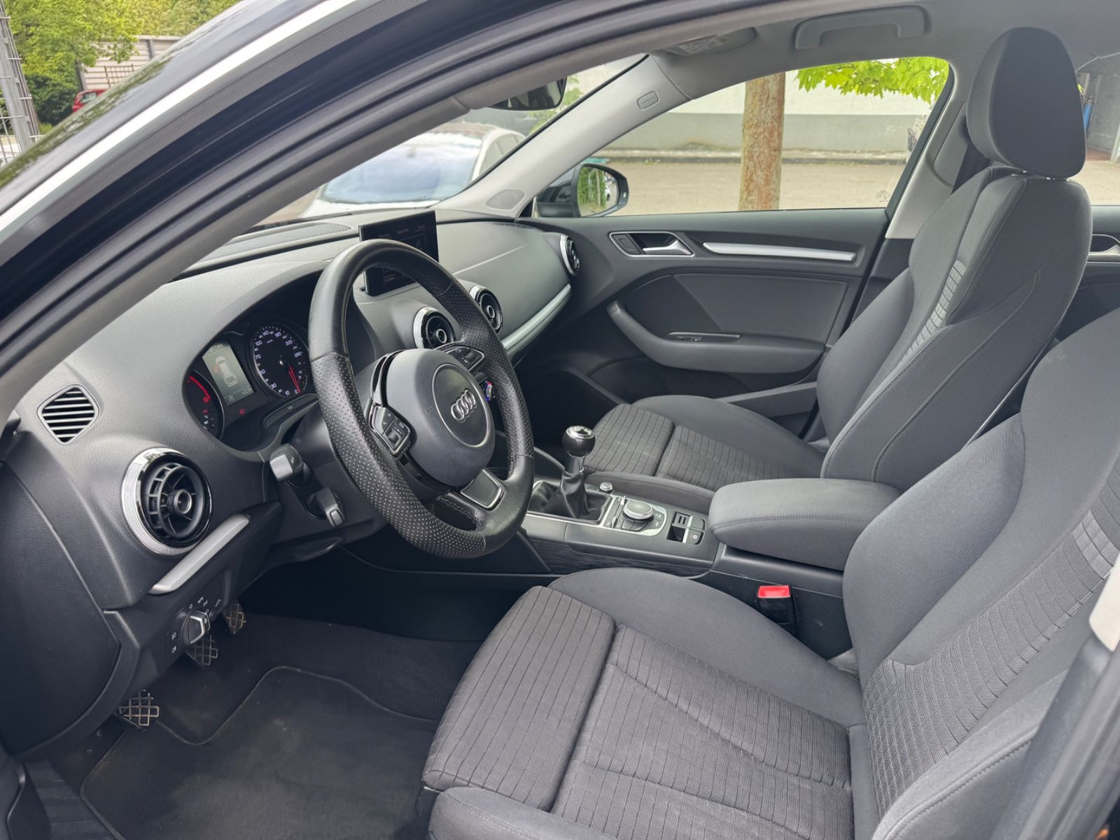 Fahrzeugabbildung Audi A3 Sportback ambition Bi-Xenon+Navi