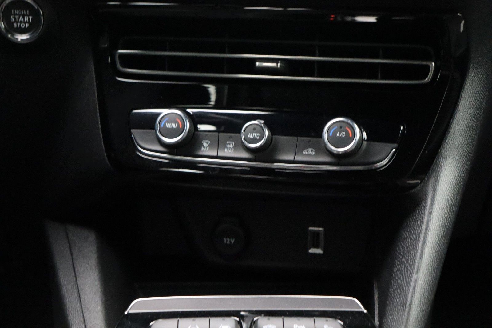 Fahrzeugabbildung Opel Mokka e Ultimate