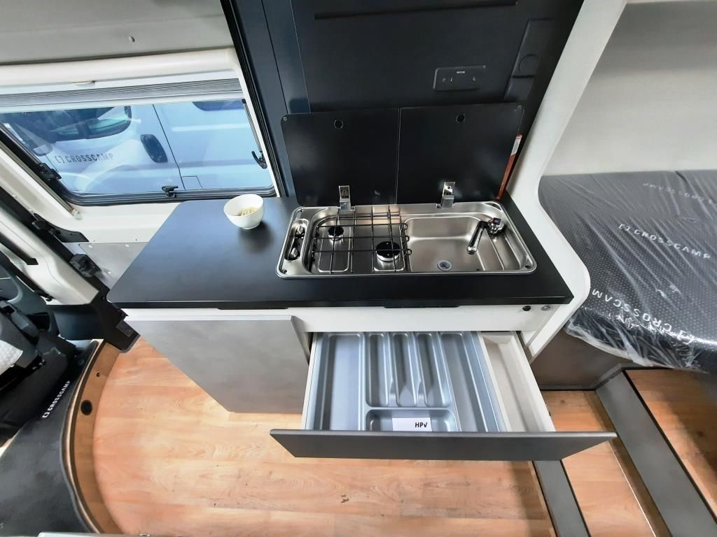 Fahrzeugabbildung Crosscamp Camper Vans CV 640 Opel Verfüg./Sparen Sie 15.16