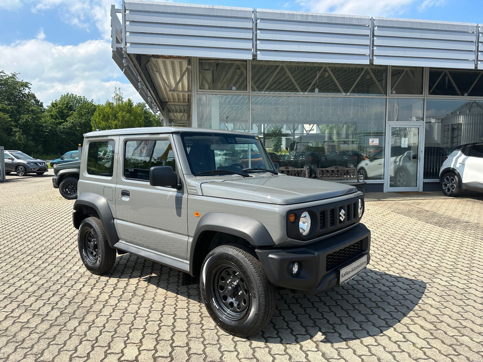 Fahrzeugabbildung Suzuki Jimny 1.5 4WD Allgrip KLIMA+SHZ+TEMPOM.+AHK