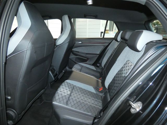 Golf 1.5 TSI R-Line AHK ACC SHZ APP CONNECT LED