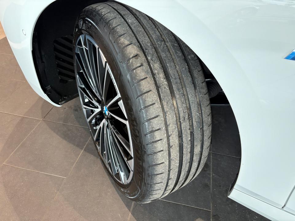 BMW 218i Active Tourer Steptronic DCT M Sportpaket