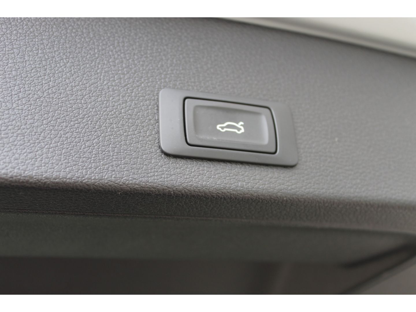 Q2 35TFSI Str. Assistenz*Navi*S-Line*Stylepaket!