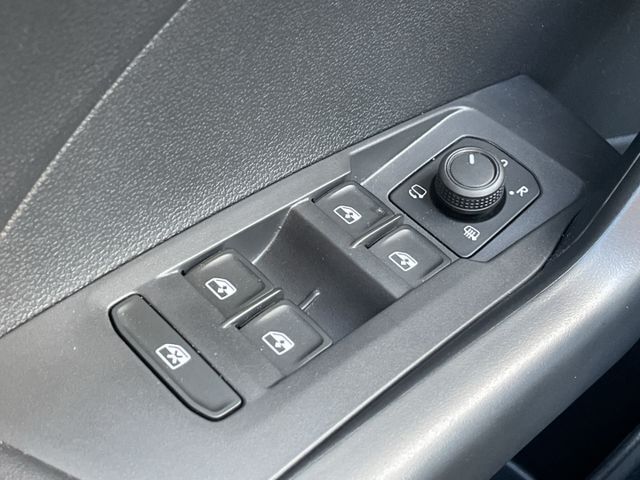 T-Cross 1.0 TSI DSG Life Kamera/Navi/ACC/Travel/