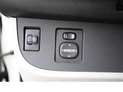 Fahrzeugabbildung Toyota IQ *Klima*Aux-In*8-fach bereift!*4-Sitzer!*