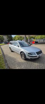 Volkswagen Passat 2.0  TDI Tiptronic Comfortline Variant... - Volkswagen Passat aus 2005: Kombi