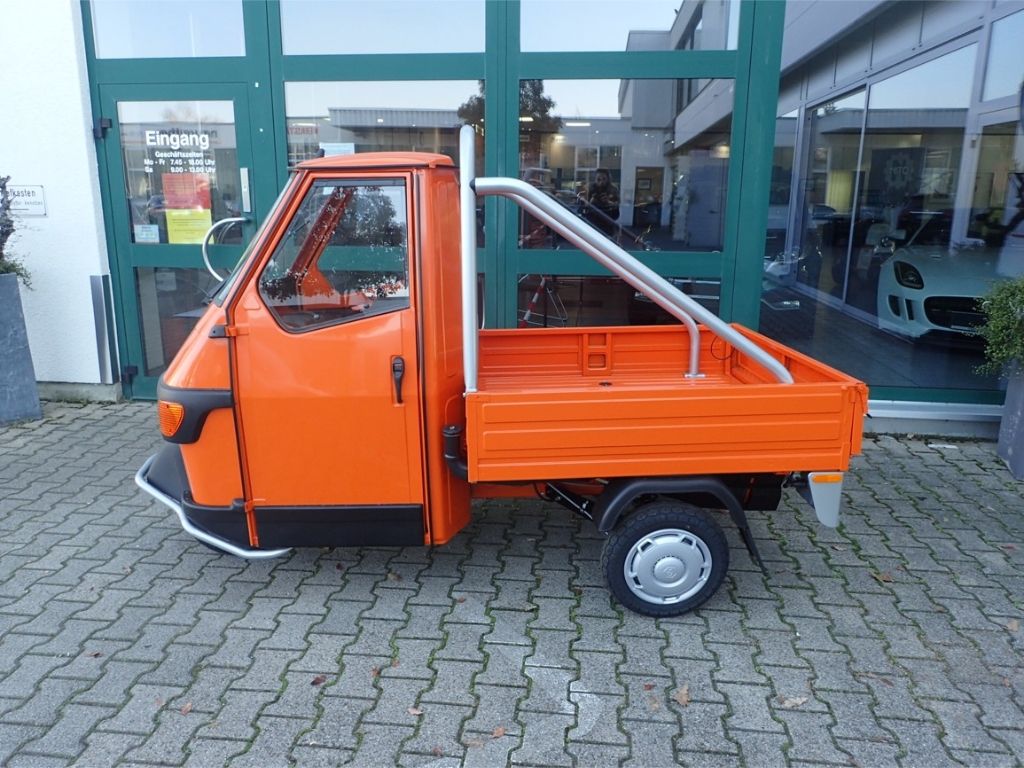 Fahrzeugabbildung Piaggio Ape 50 Cross Orange, Lieferung in ganz Deutschla
