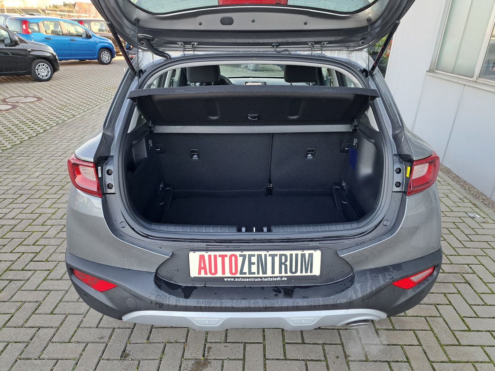 Fahrzeugabbildung Kia Stonic 1.0 T-GDI AUTOMATIK LED NAVI WINTERPAKET