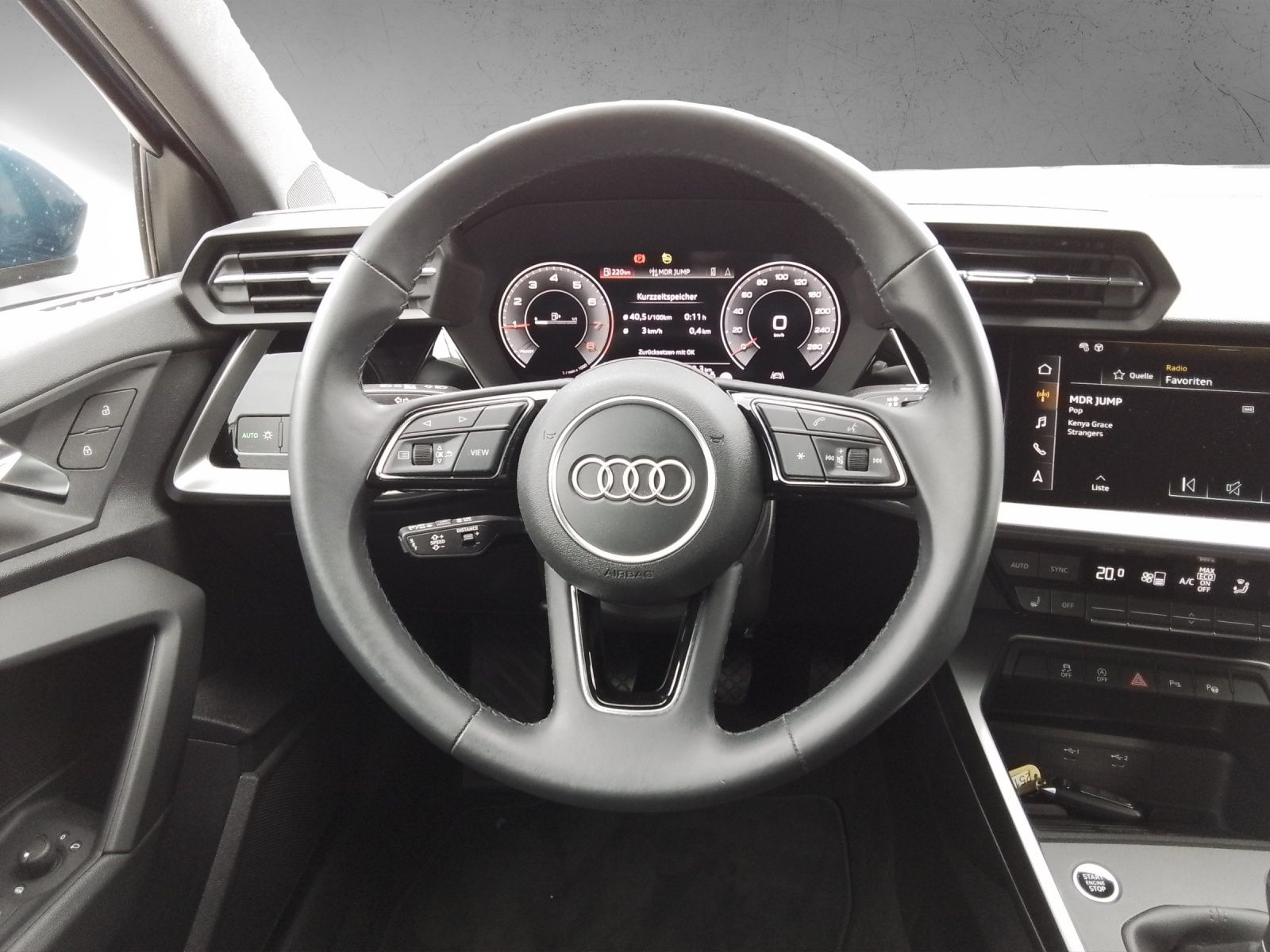 Fahrzeugabbildung Audi A3 Sportback 35 TFSI advanced MATRIX ACC NAVI AV