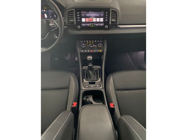 Karoq Tour 1.0 TSI NAVI+STANDHZ+LED+ACC