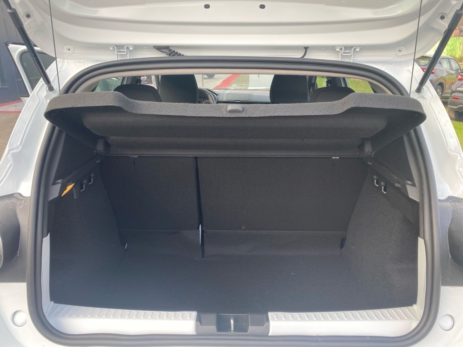 Fahrzeugabbildung Dacia Sandero Essential 1.0 SCe 65 *KLIMA*PDC*LED*