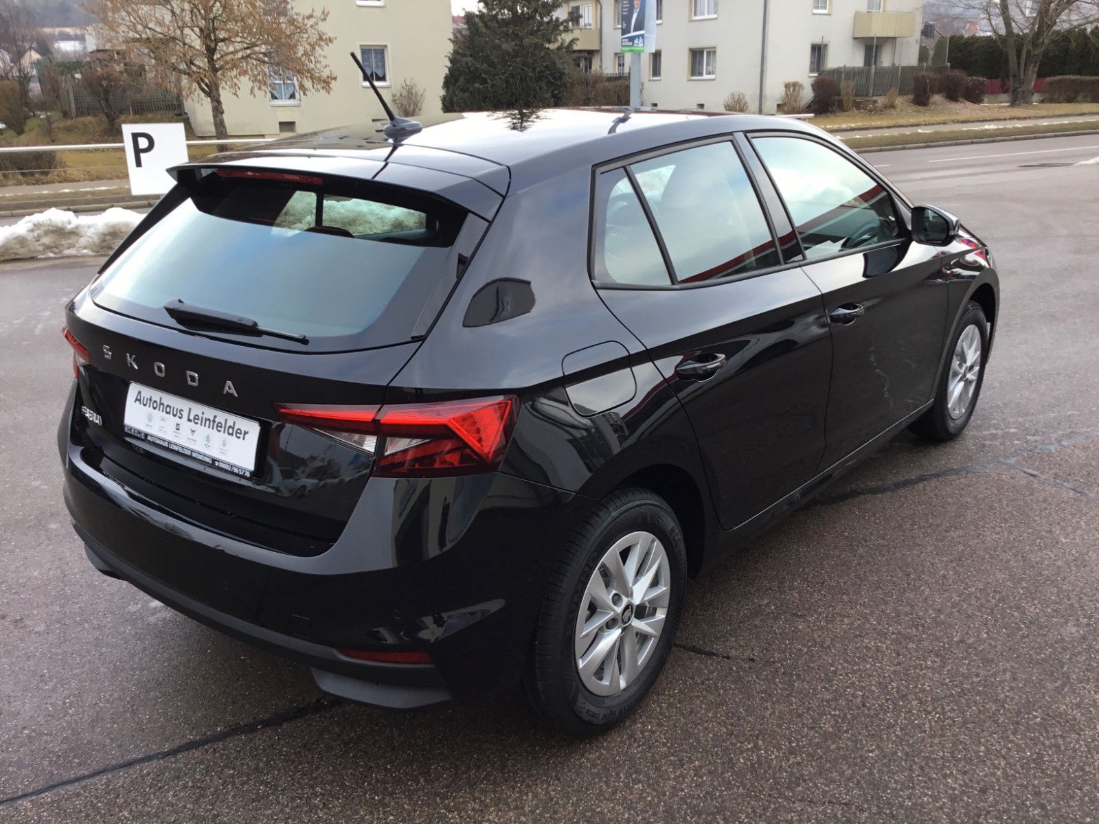 Fahrzeugabbildung SKODA Fabia 1.0l TSI DSG Selection+15"+LED+Sitzheizung