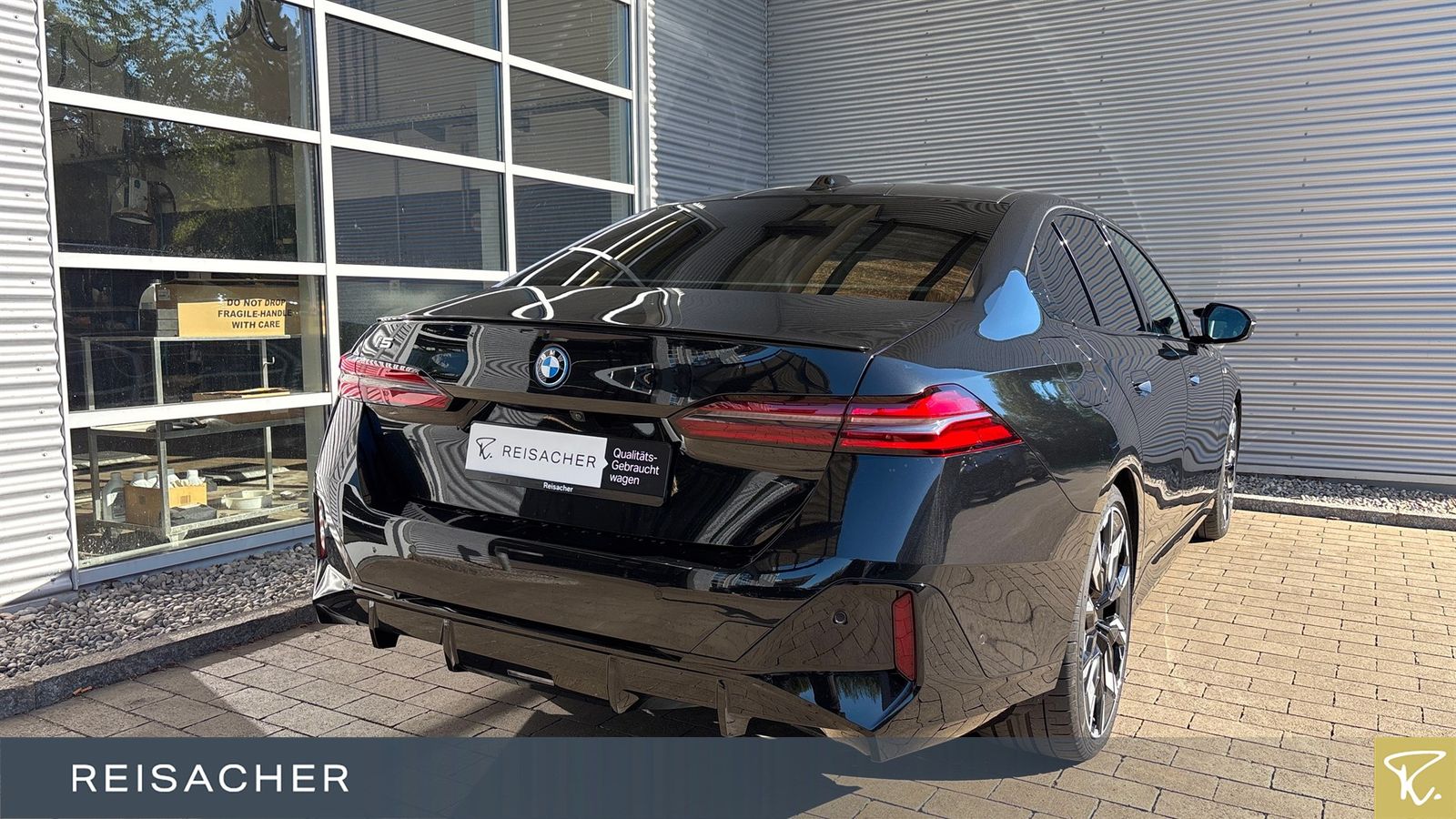 BMW i5 M60 xDrive M-Sport PRO Pano AHK DAProf BABAss foto 2