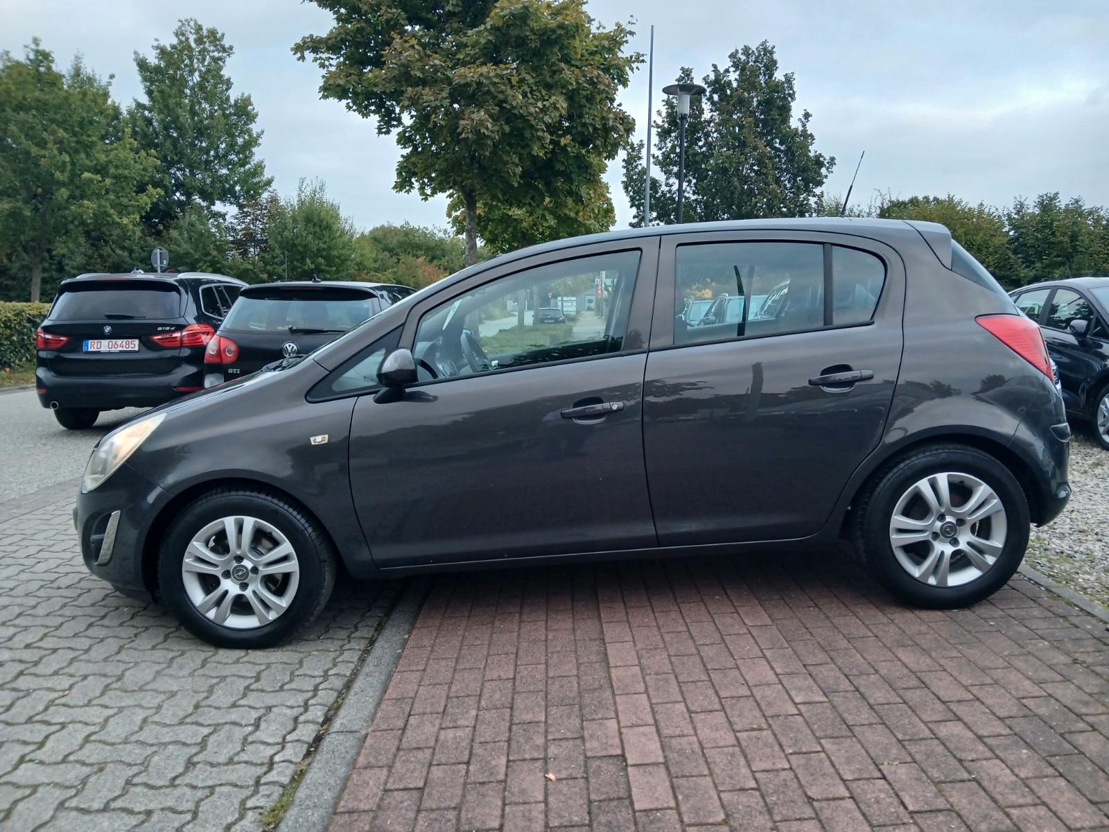 Opel Corsa D ""ALU-EFH-KLIMA-ZV-TEMPO ""