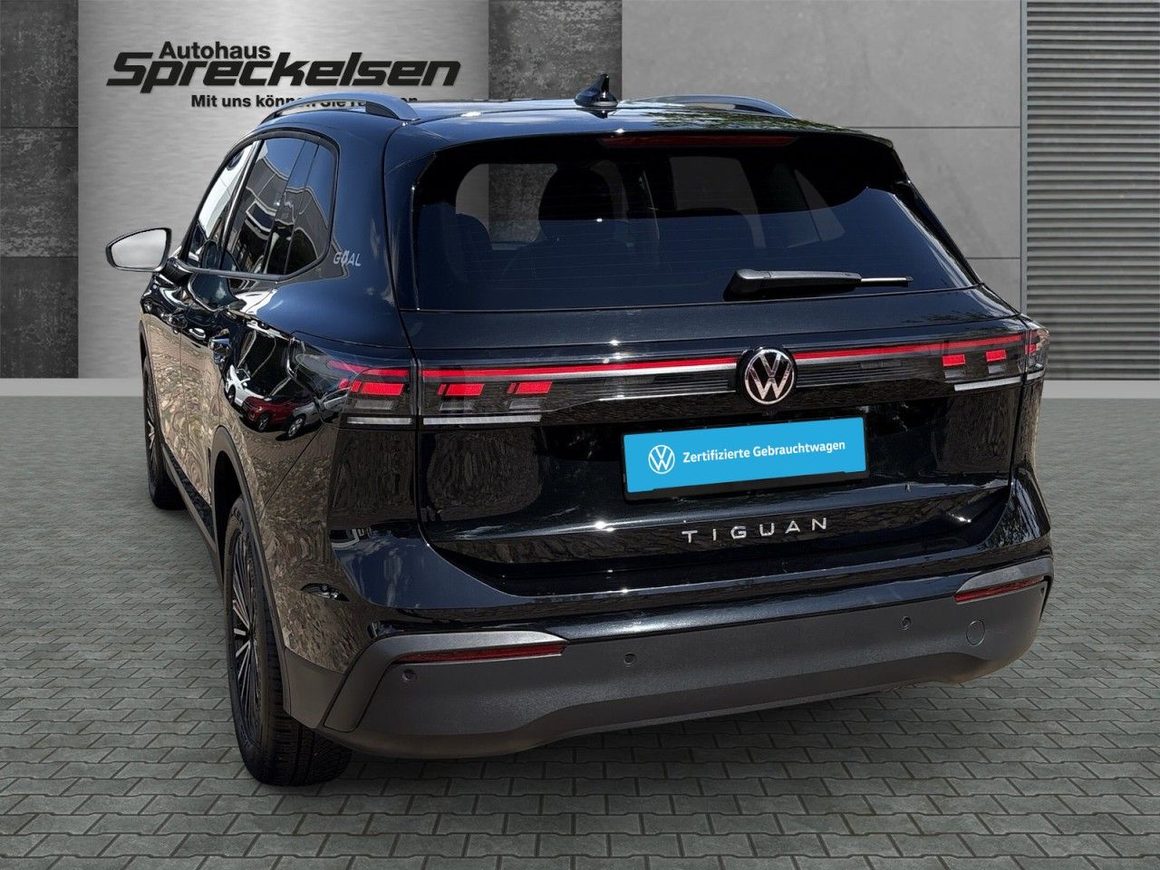 Volkswagen Tiguan 2.0 TDI Goal Automatik Navi AHK LED Rückf foto 3