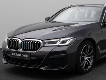 Fahrzeugabbildung BMW 520d xD Tour M Sport HI-FI M Sportfahrwerk