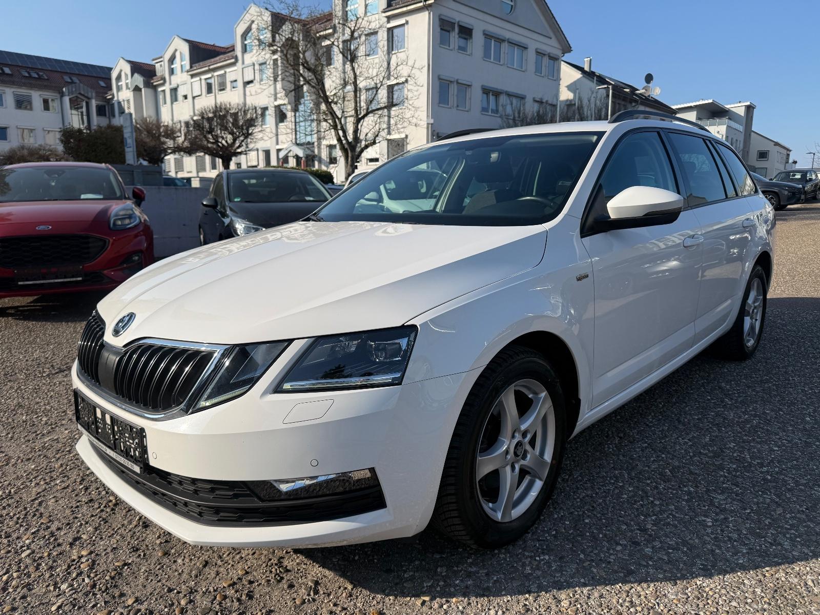 Skoda Octavia 1.6TDI DSG Combi Soleil DSG*Navi*LED