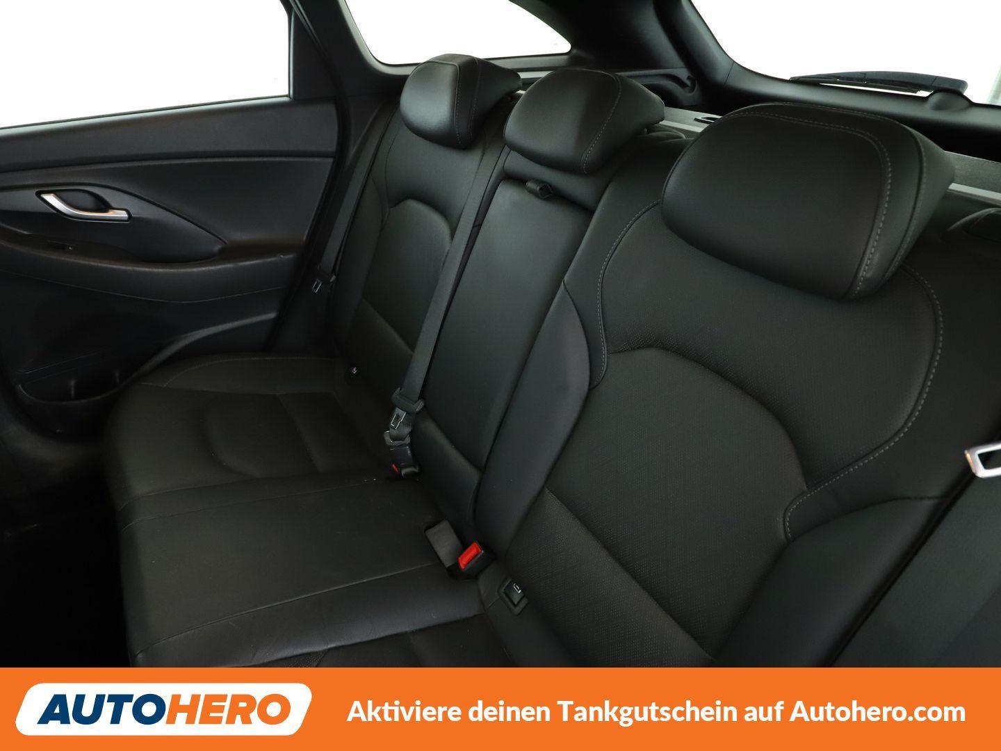 Hyundai i30 1.4 TGDI Premium Aut.*NAVI*LED*ACC*SPUR*