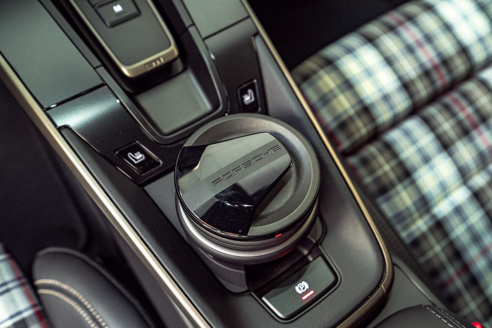 Porsche 911 Turbo 50 Jahre*Carbondach*Heritage*Burm*360°