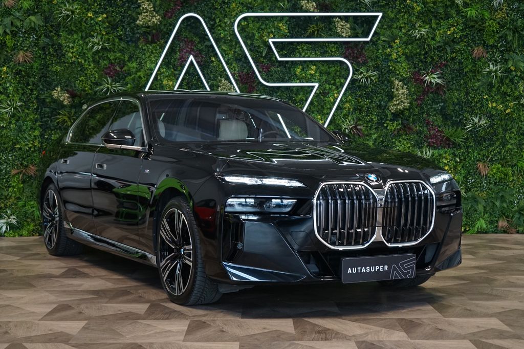 BMW 740