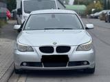 BMW 525 Baureihe 5 Touring 525d - BMW 525 aus 2005: Kombi