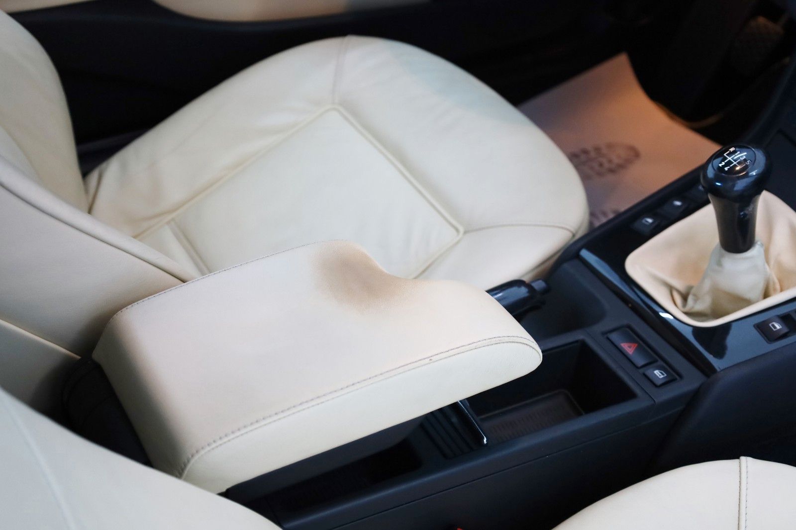 Fahrzeugabbildung BMW Cabrio 318 Ci Edition Exclusive Leder,Xenon,SH