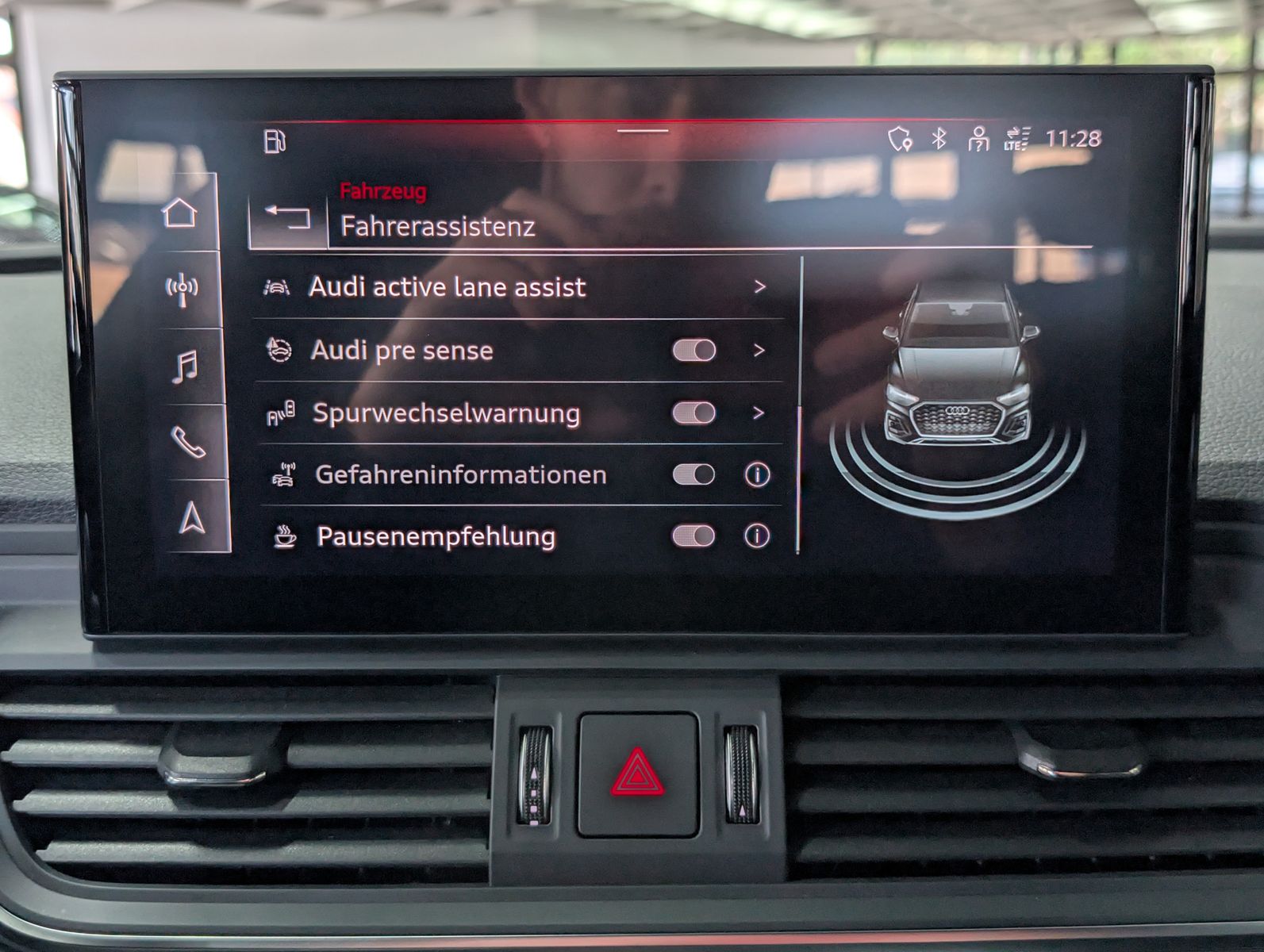 Fahrzeugabbildung Audi Q5 50 TFSIe quattro Sportback AHK MATRIX ACC APP