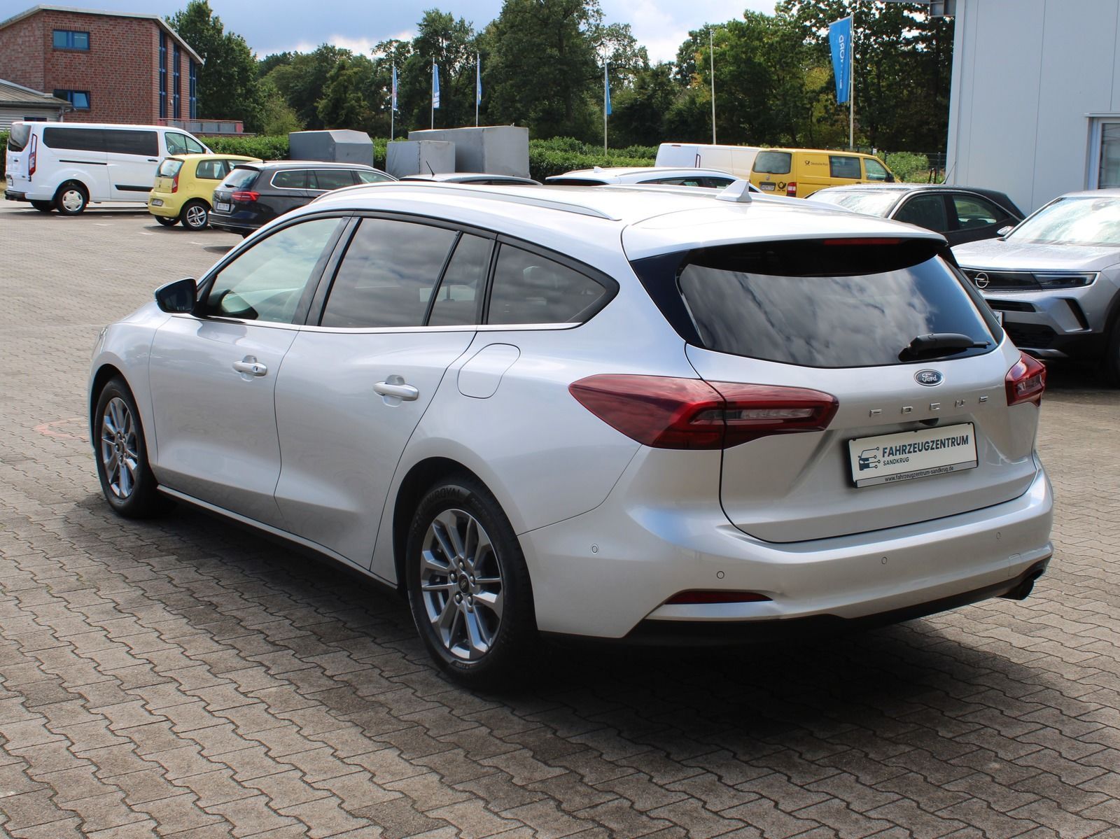 Ford Focus TURNIER TITANIUM''X'' 1.HAND NAVI/SHZ/MATR imagem 3