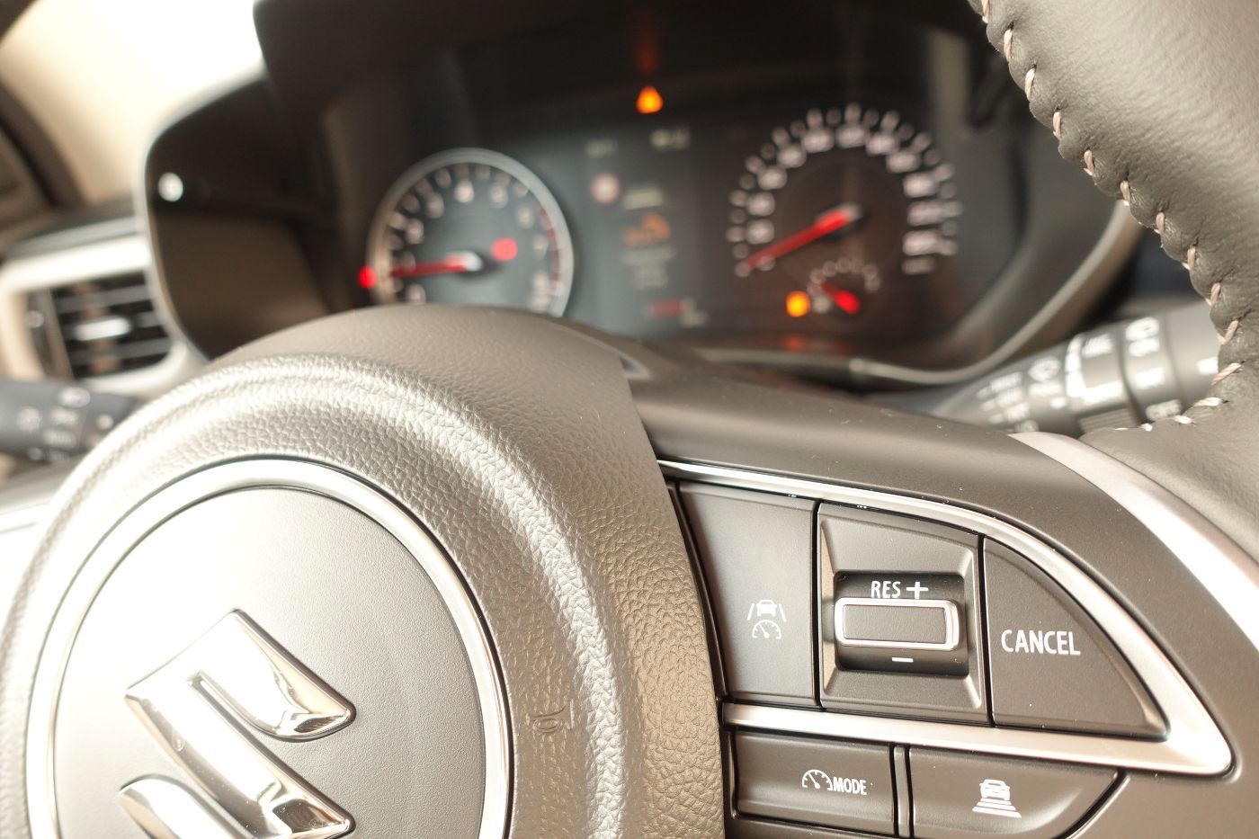 Fahrzeugabbildung Suzuki Swift Comfort+ 1.2 MildHybrid ,Navi,Kamera,Sitzh