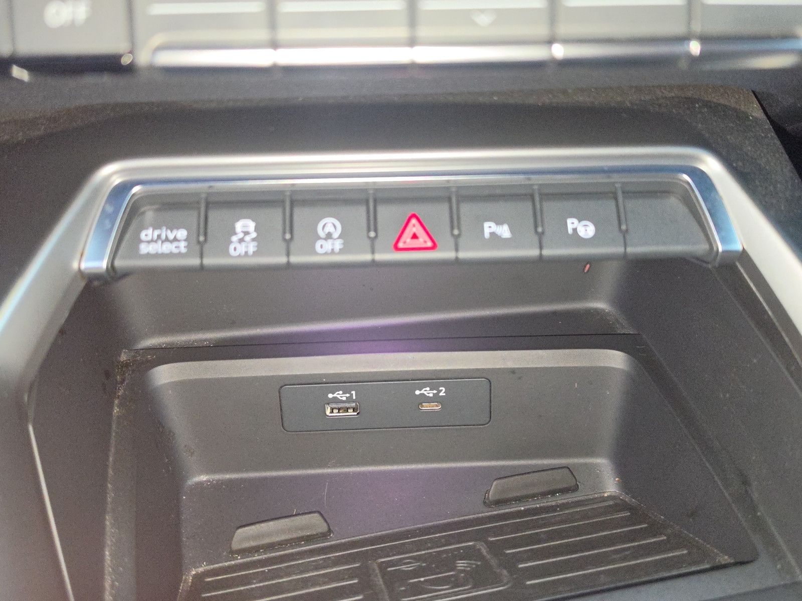 Fahrzeugabbildung Audi A3 Sportback 30 TDI S line LED AHK Kamera