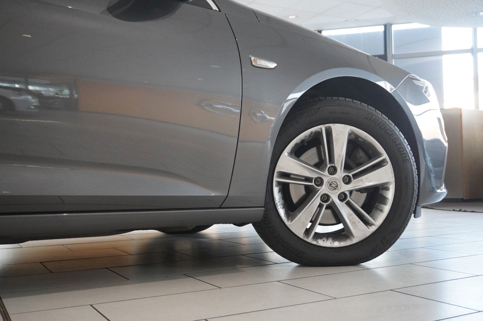 Fahrzeugabbildung Opel Insignia B ST 2.0D BUSINESS NAVI/LED/KAMERA/DAB+