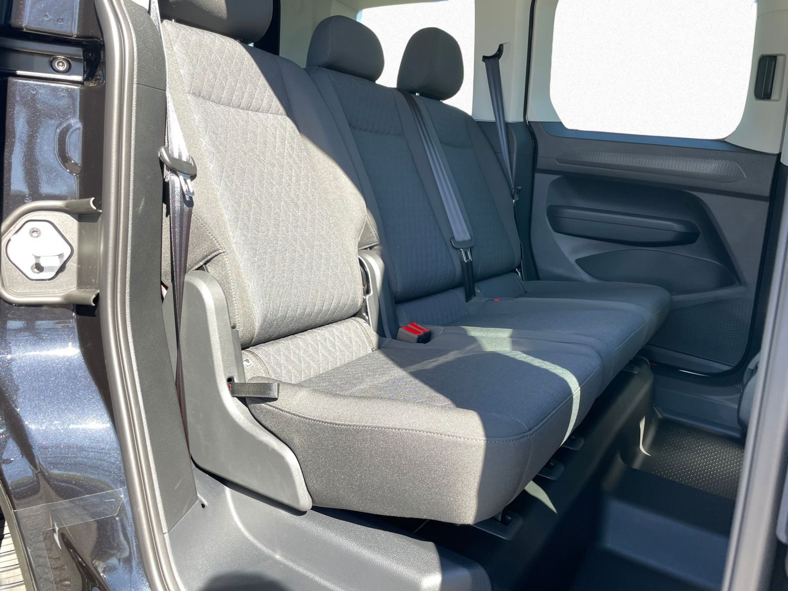 Volkswagen Caddy - Bild 8