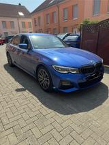 BMW 320d M Sport Automatik M Sport - BMW 320 Gebrauchtwagen in Frankfurt