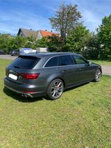 Audi S4 3.0 TFSI tiptronic quattro Avant - - graue Audi S4