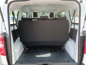 Peugeot e-Expert L2 (50kWh)