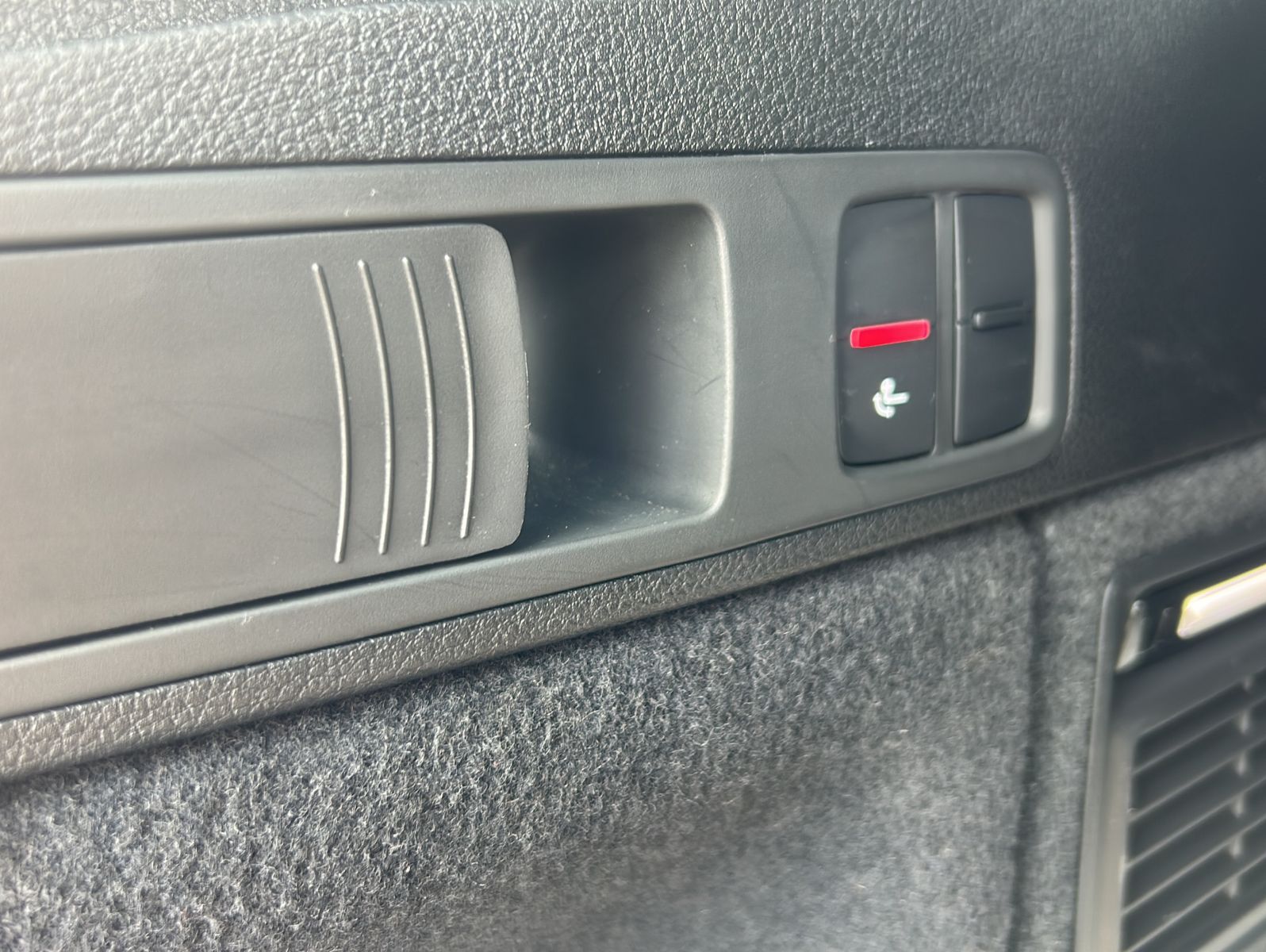 Fahrzeugabbildung Audi Q5 2.0 TDI quattroNavi,PDC,AHK